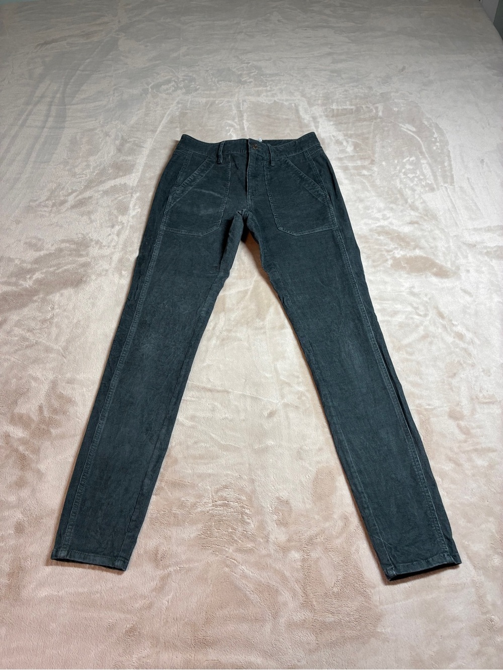 L.L.Bean Signature Skinny Corduroy Pants Utility Gorpcore Women’s Size 0 Green